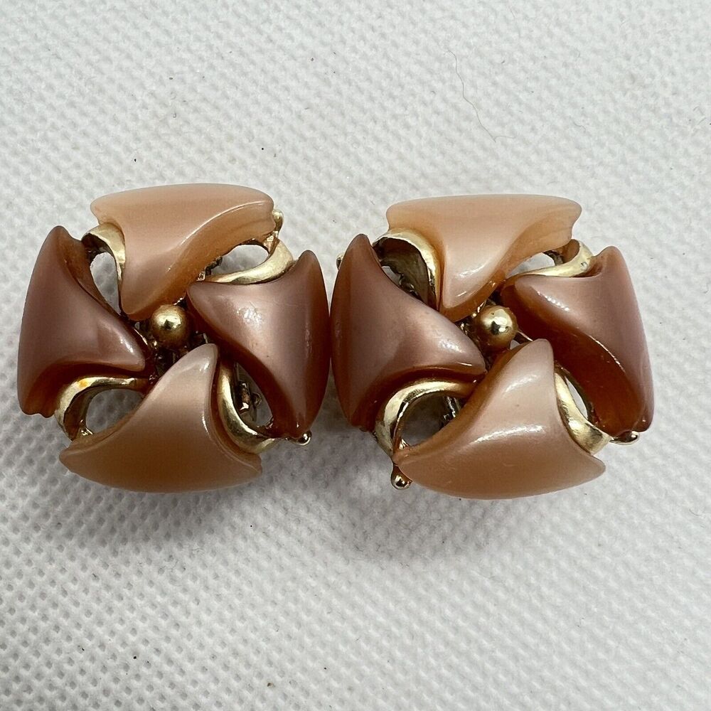Vintage Thermoset Clip On Earrings Brown Mauve Moonglow MCM Gold Tone Mod Retro